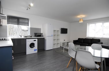 Belgrave Lane, Mutley, Plymouth - Image 2